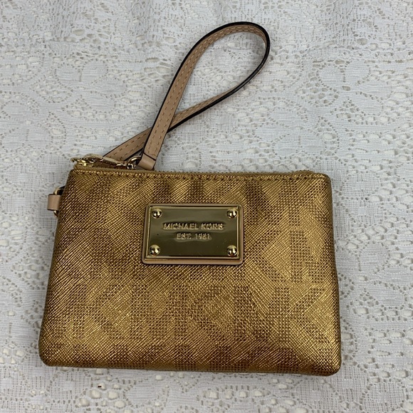 Michael Kors Gold leather Wristlet Clutch Wallet Gold hardware Lined Pocket EUC - Picture 10 of 13